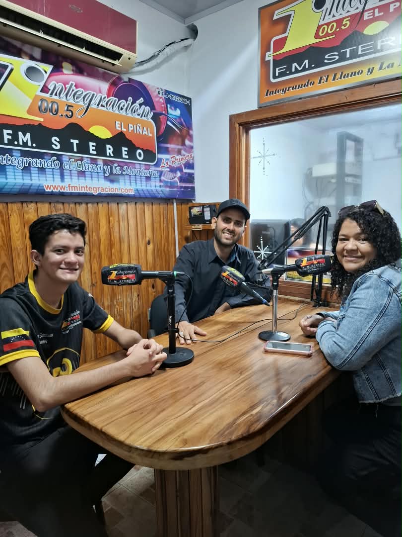 BRAYAN ZAMBRANO, LCDA. NAILETH CHIRINOS Y ING. PEDRO VILLAMIZAR