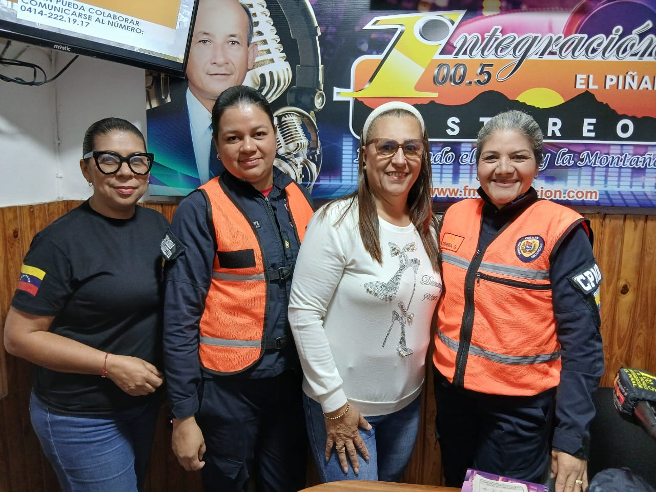 Visita de la Policía Nacional de Tránsito.